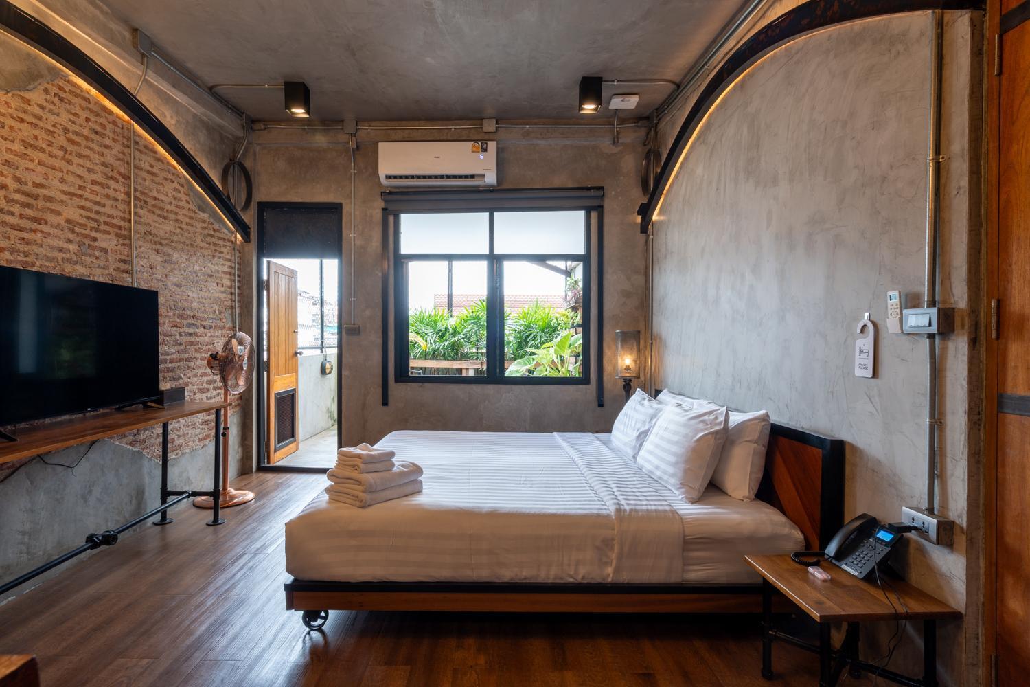 Executive Suite with Private Terrace